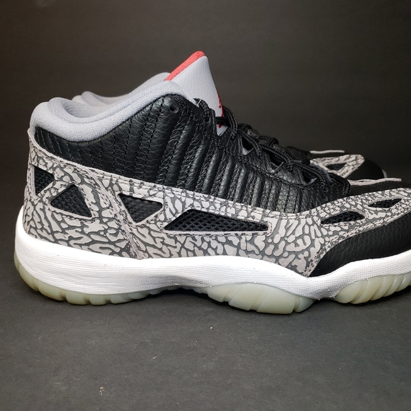 Jordan Other - Jordan retro 11 low IE Mens Size 8